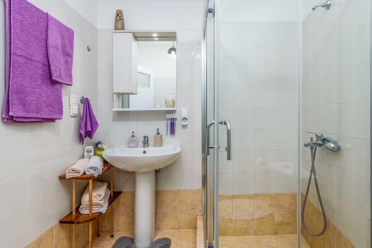 Zanart Maisonette Tripiti Luaran gambar